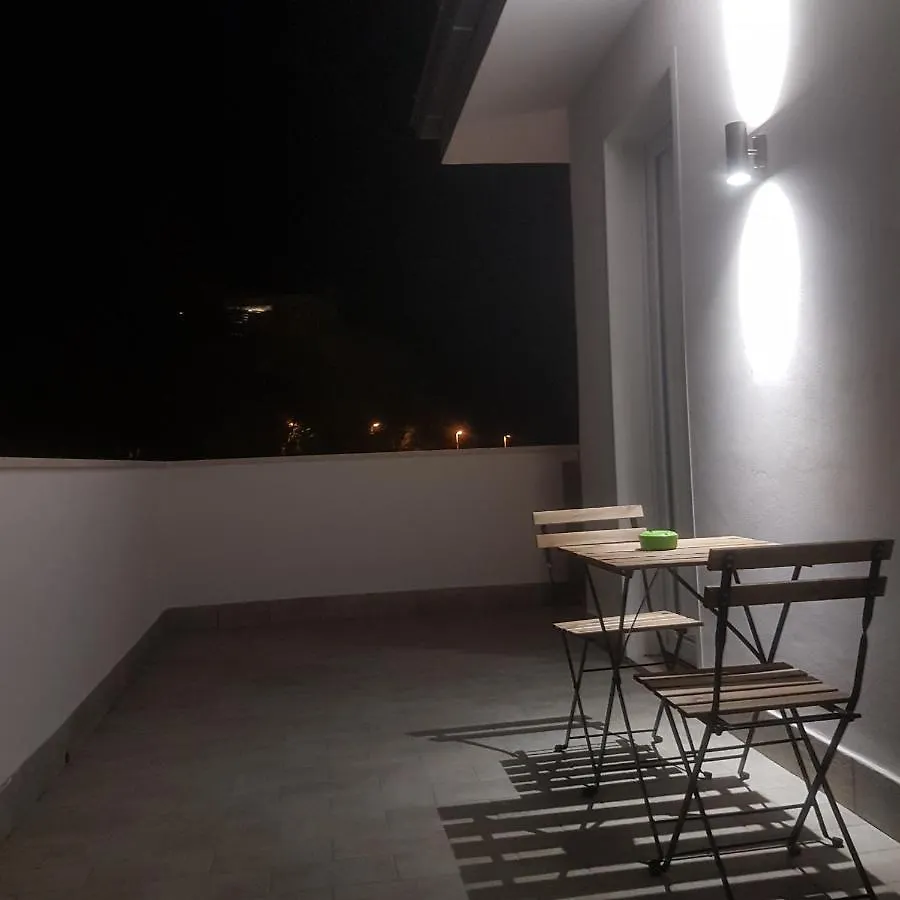 B&B Purple Italy Fiumicino