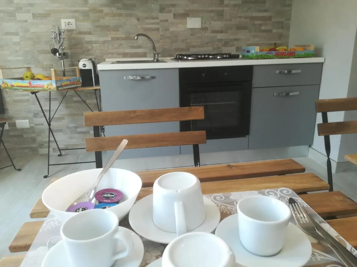B&B Purple Italy Fiumicino 0*,  Italia