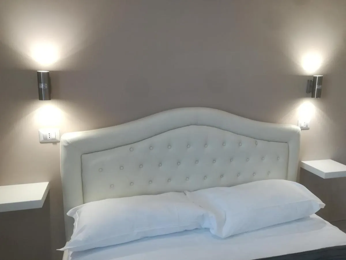 B&B Purple Italy Fiumicino Alojamento de Acomodação e Pequeno-almoço